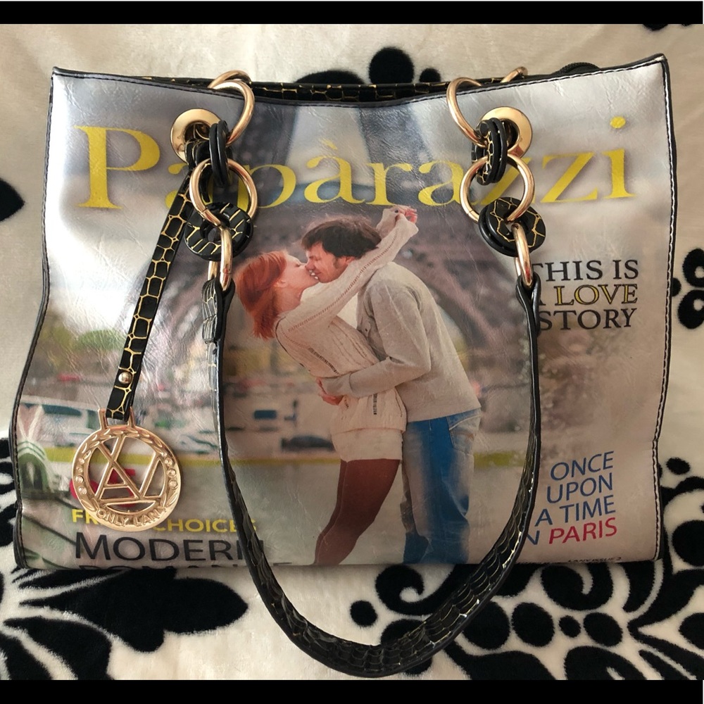 LANY Vegan Paparazzi Handbag Shoulder Bag PurseEUC